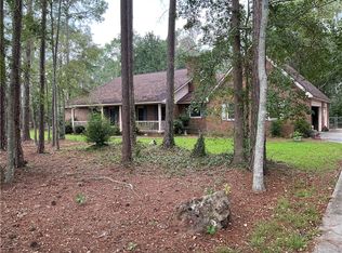 455 Forest Ave SE, Baxley, GA 31513