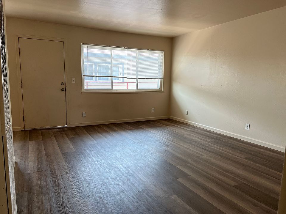 1st image of 140 Lincoln Ave