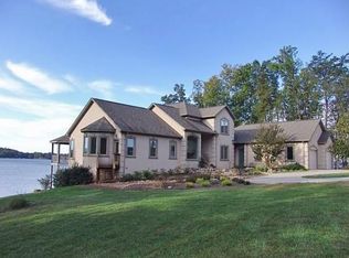 8010 Scruggs Rd, Moneta, VA 24121