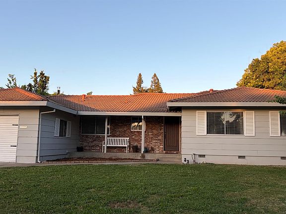2nd image of 4936 Brookglen Way