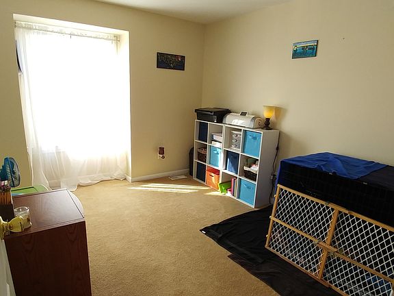 5th image of 40718 Freedom Dr