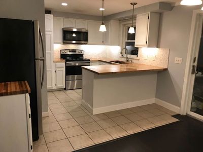 60 King St APT 2, Saco, ME, 04072