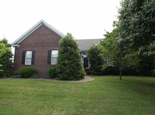 136 Huntsman Cir, Bowling Green, KY