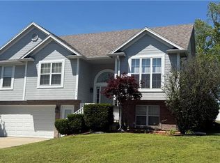 1415 Kimberly Dr, Warrensburg, MO 64093