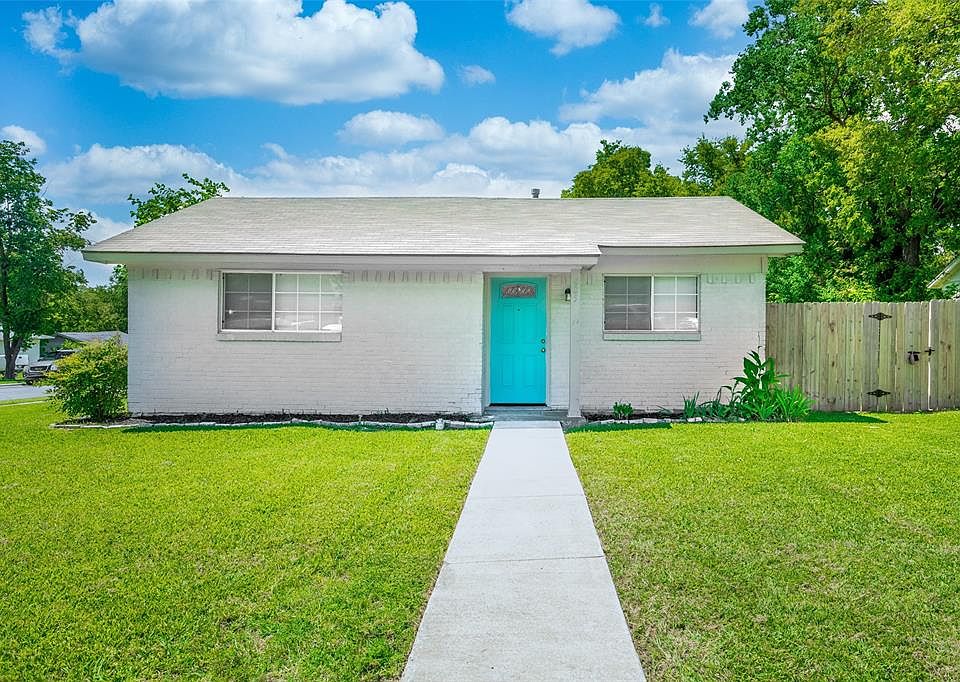 1st image of 825 Daffodil Cir