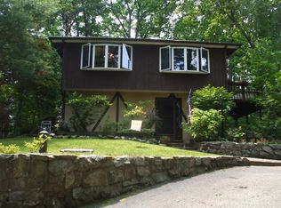 6 Muchivo Trl, Andover, NJ 07821