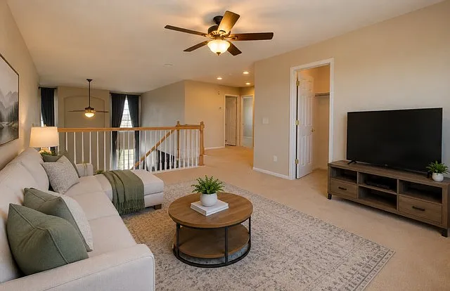 9202 Royal Melbourne Cir — Photo 55