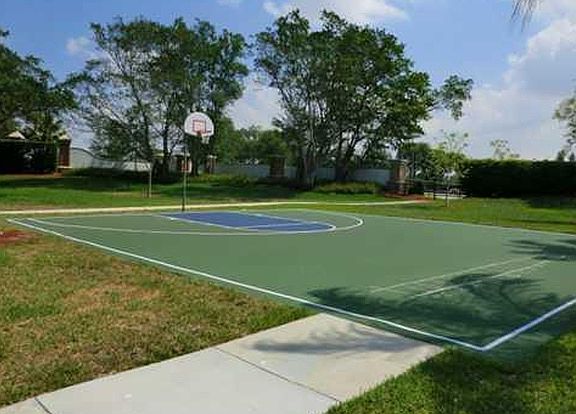 3rd image of 2987 Myrtle Oak Cir