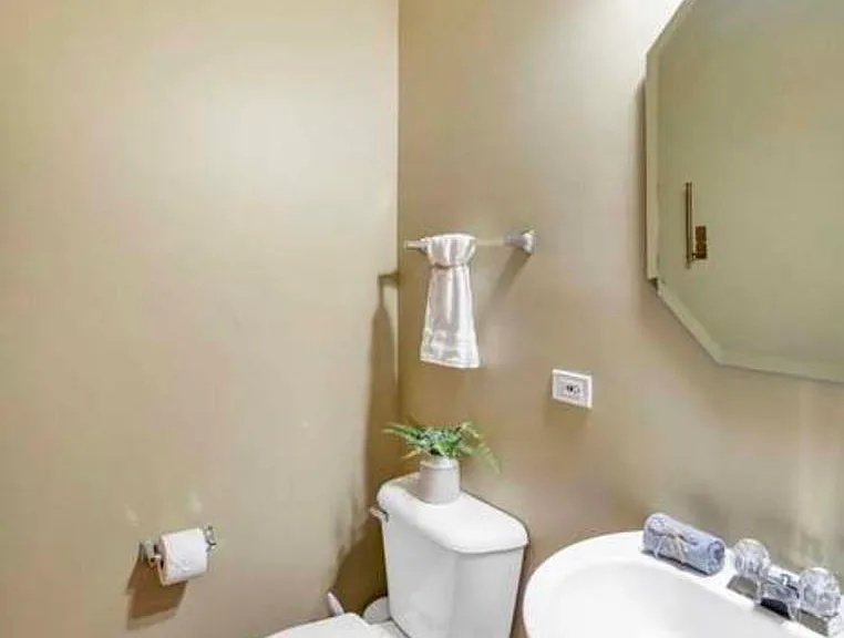 143 Monarch Dr — Photo 9