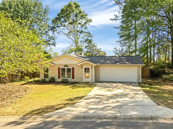 2803 Sutton Way, Opelika, AL 36801