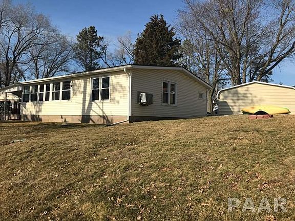 3rd image of 70 Lake Warren Dr