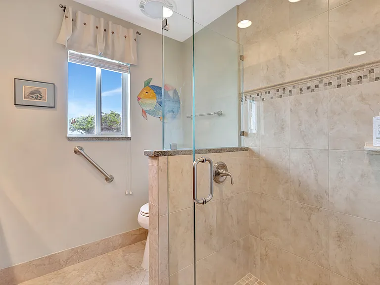 2704 Captains Way — Photo 31