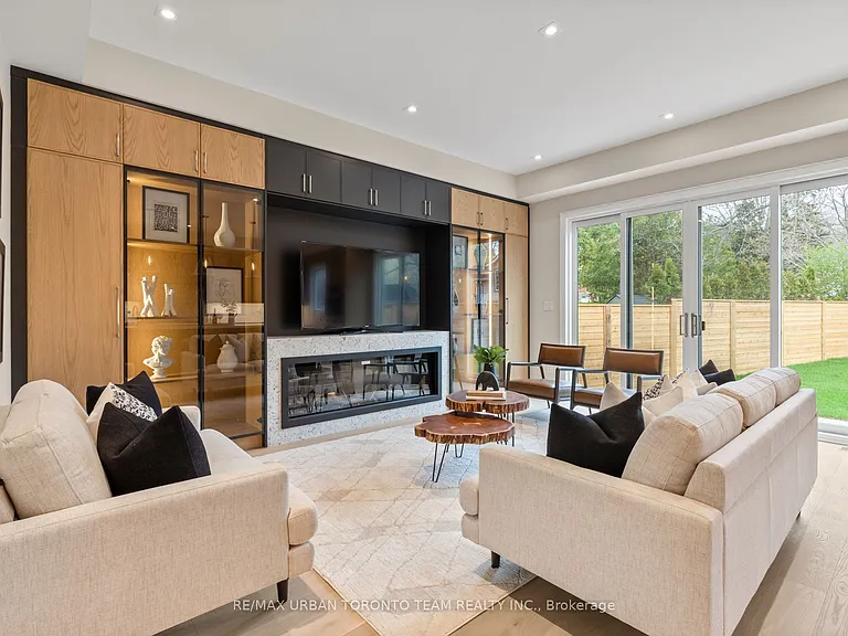 4 Drake Cres — Photo 9