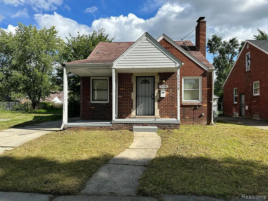 11528 Wayburn St photo 1