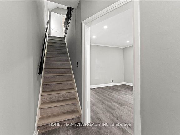 5th image of 214 Burlington St E