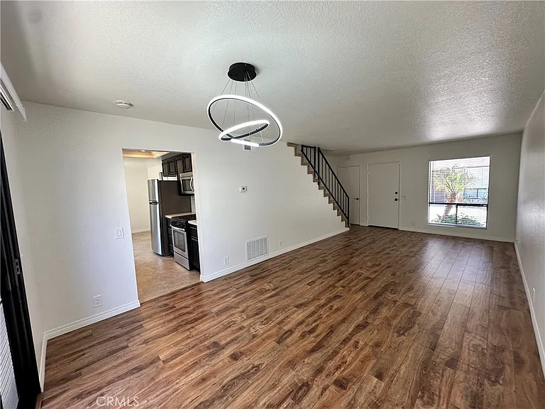 16592 Jib Cir #B — Photo 9