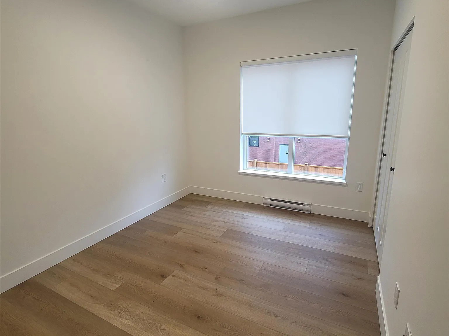 20282 72b Ave — Photo 4