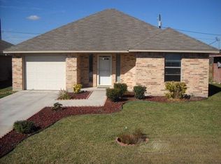 413 W 6th St, Los Fresnos, TX 78566