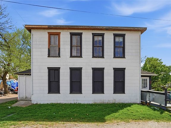 2nd image of 517 Broadway St #515