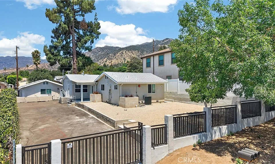 13247 Raven St