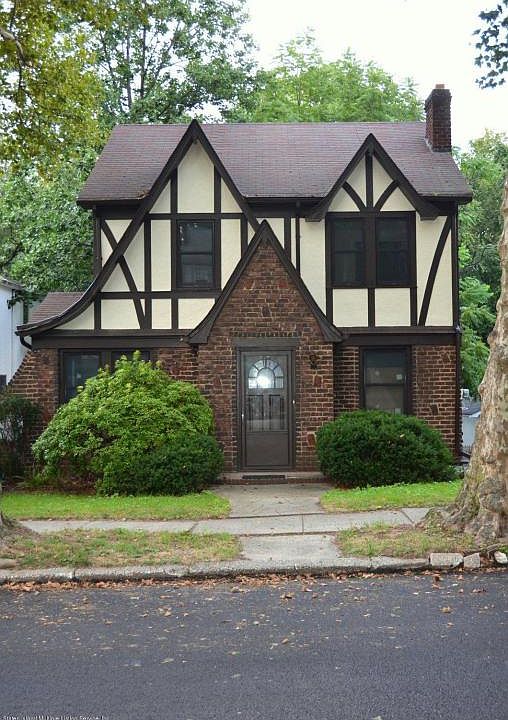 1st image of 63 Penbroke Ave