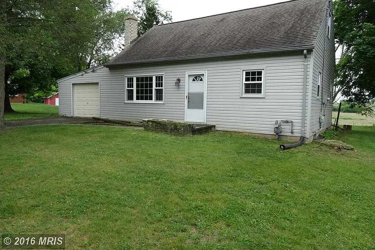 122 Reynolds Ave photo 1