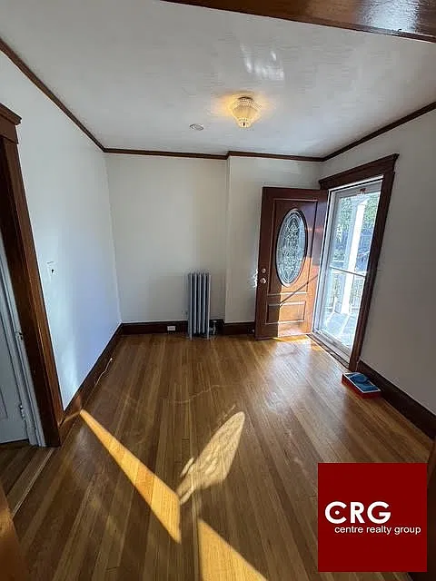 2 bed, 1.0 bath, $2,700 — Photo 4