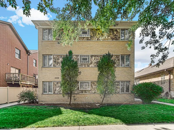 2208 N 72nd Ct APT 3W, Elmwood Park, IL 60707