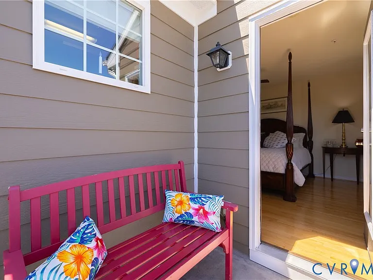 3921 Liesfeld Pl — Photo 32
