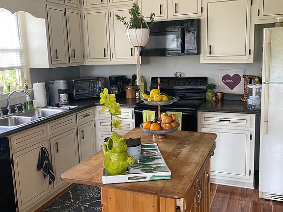 bright and sunny eat in kitchen