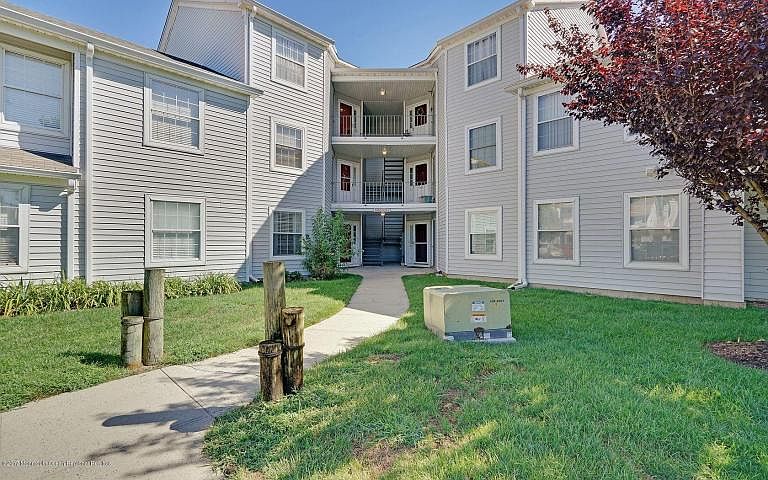 1st image of 1017 Waters Edge Dr #17D