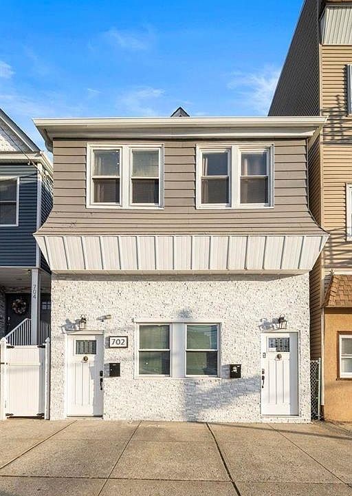 1st image of 702 Kennedy Blvd