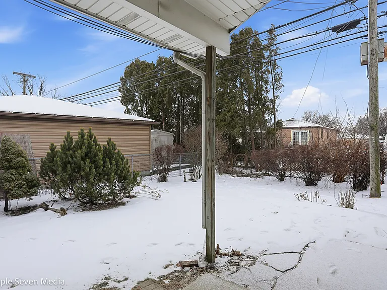 6135 Birmingham St — Photo 27