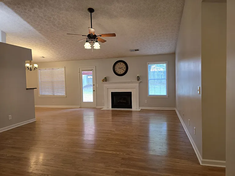 3585 Plum Creek Trl NW — Photo 5