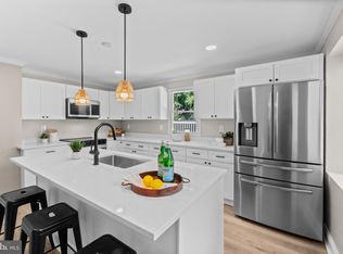 138 Carvel Beach Rd, Baltimore, MD 21226