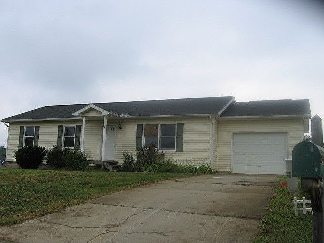 1st image of 9 Willow Creek Rd