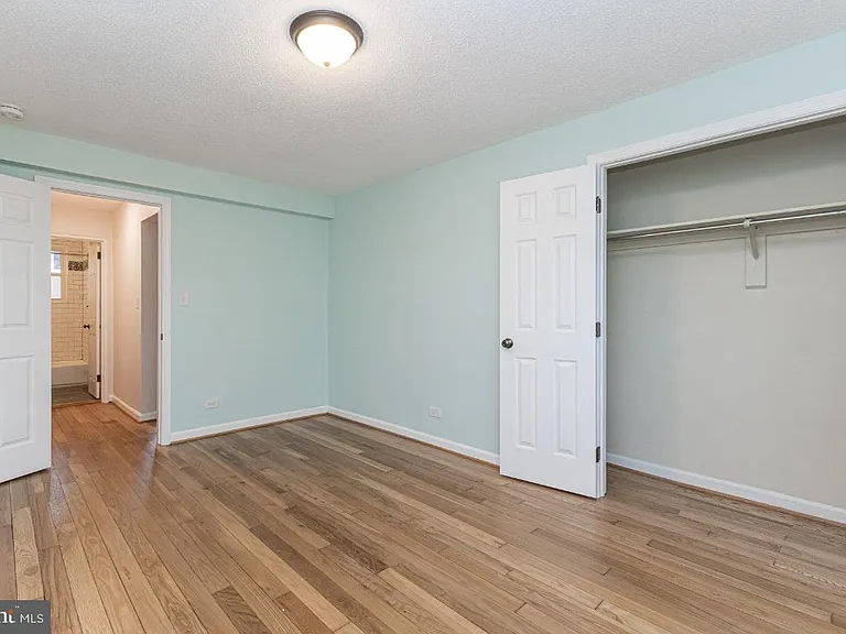 100 N George Mason Dr #3 — Photo 21