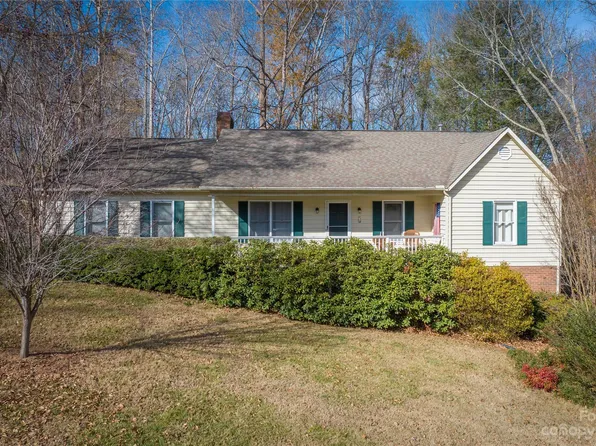 312 Inglewood Dr, Morganton, NC 28655