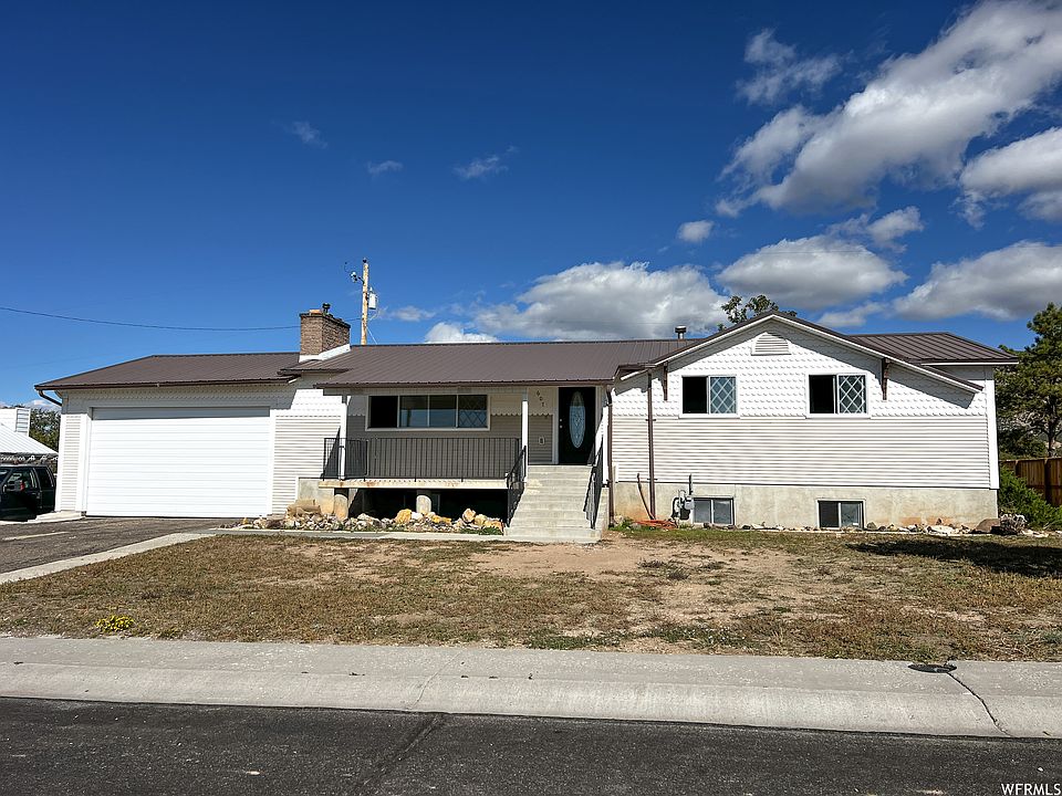 607 E Geneva, East Carbon, UT 84520 MLS 1952328 Zillow