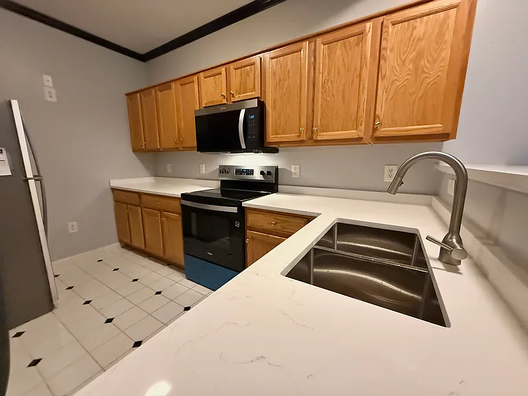 Kitchen (1st Floor)