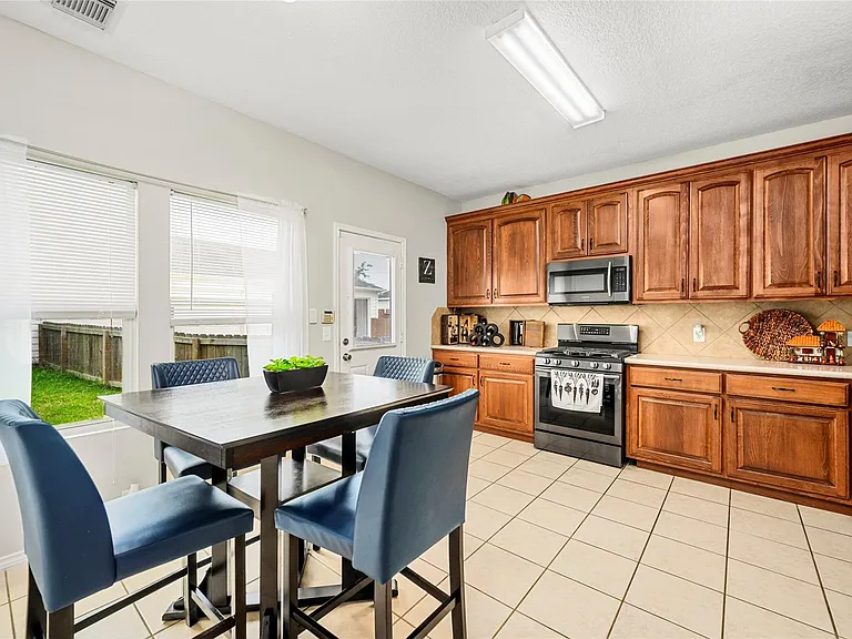 3524 Glenmore Meadow Dr — Photo 10