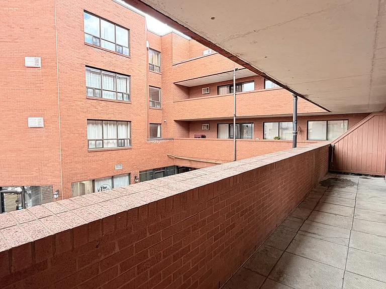 10 Pearl St W #106 — Photo 22