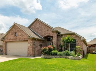736 Darlington Trl, Fort Worth, TX 76131