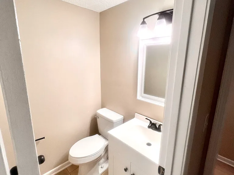 Furman Place Townhomes — Photo 13