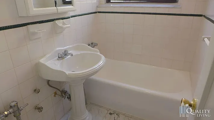 Rented by New York Quality Living Downtown | media 15