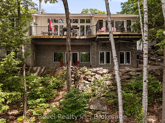 4th image of 30 Sparrow Rd