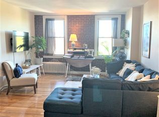 897 Massachusetts Ave #3, Cambridge, MA 02139