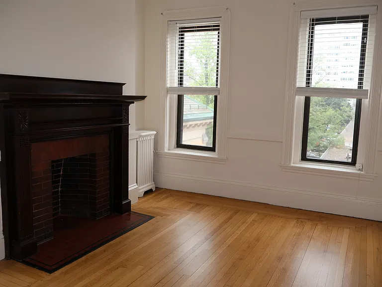 1 Cumberland St #7 — Photo 10