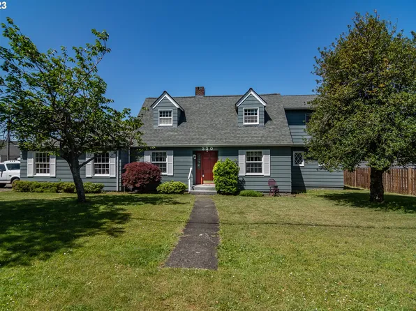 330 Bender St, Myrtle Point, OR 97458