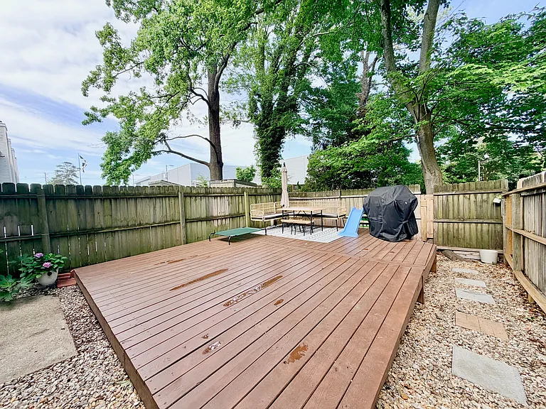 326 Harrier St — Photo 29